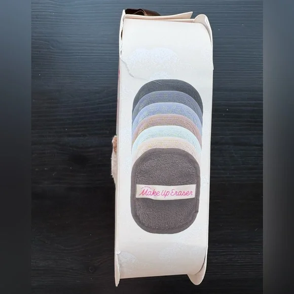 The Original MakeUp Eraser 7-Day Set Neutrals - Picture 3 of 4